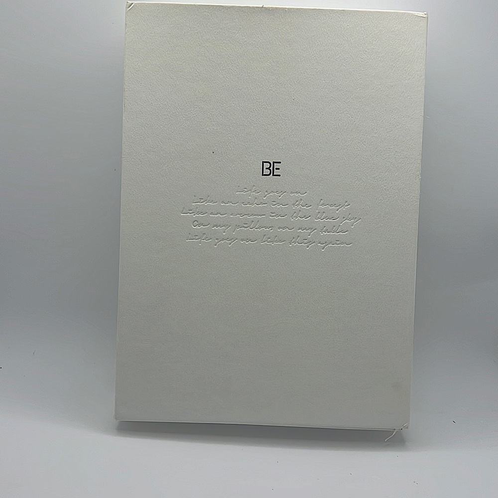 BE ALBUM. (BTS)